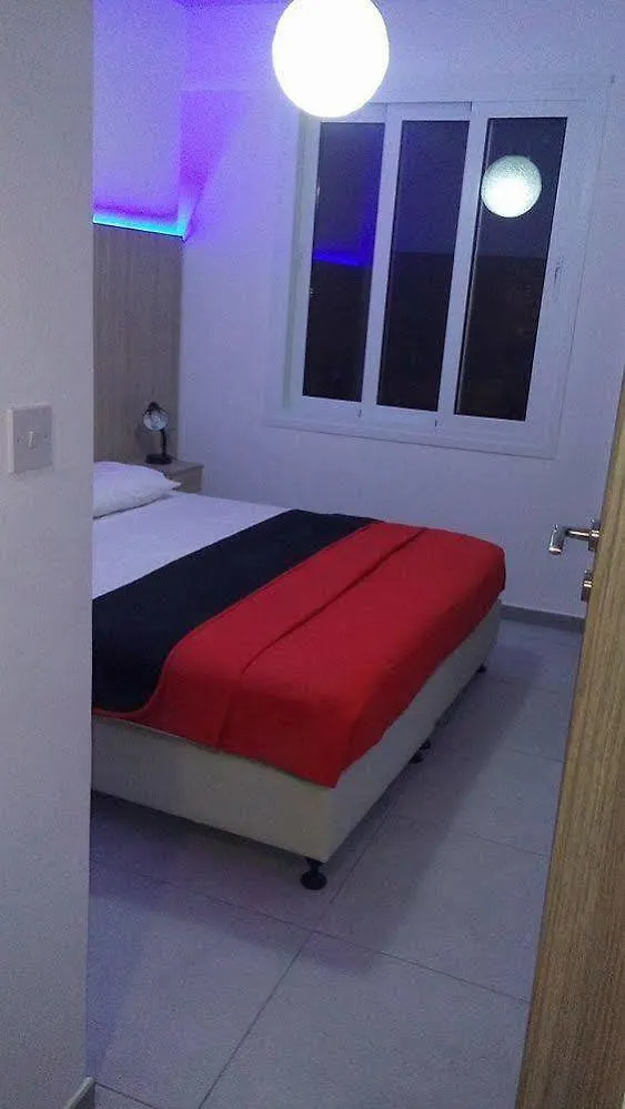 Palm Sea Hotel Apartments 2 Larnaca
