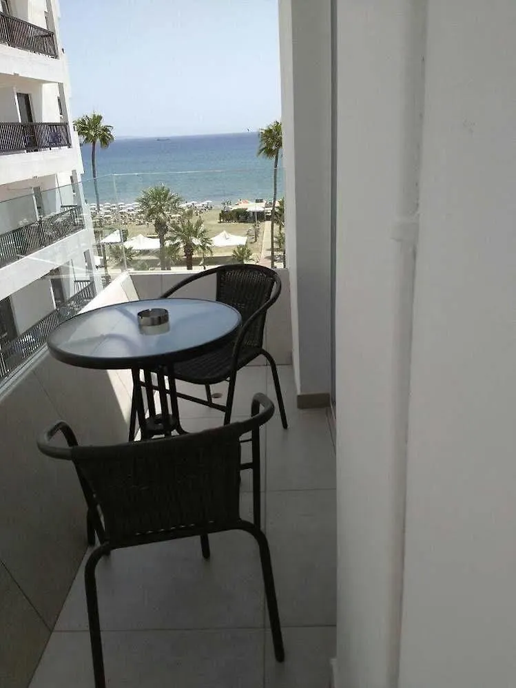 Palm Sea Hotel Apartments 2 Larnaca