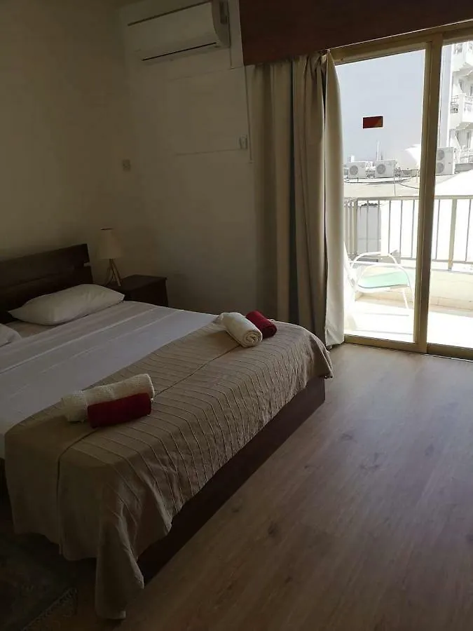 Palm Sea Hotel Apartments 2 Larnaca