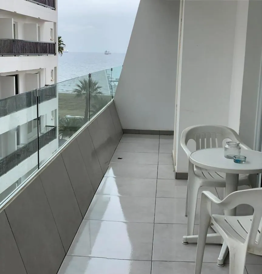 Palm Sea Hotel Apartments 2 Larnaca